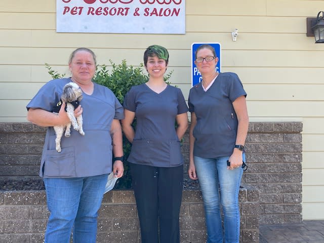 Our Boarding Team | Mono Way Veterinary Hospital